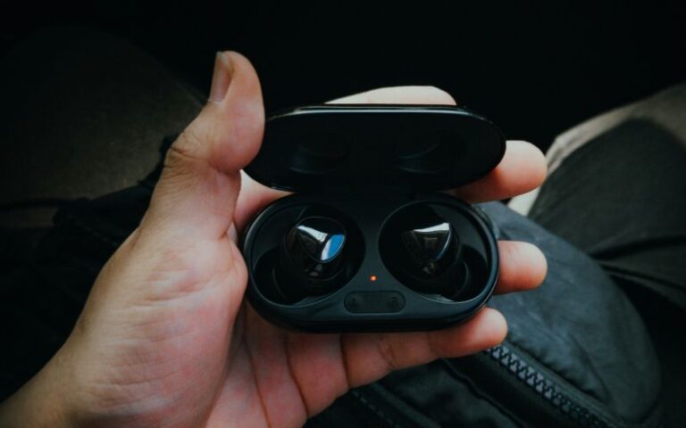 Best Wireless Earbuds Under $100